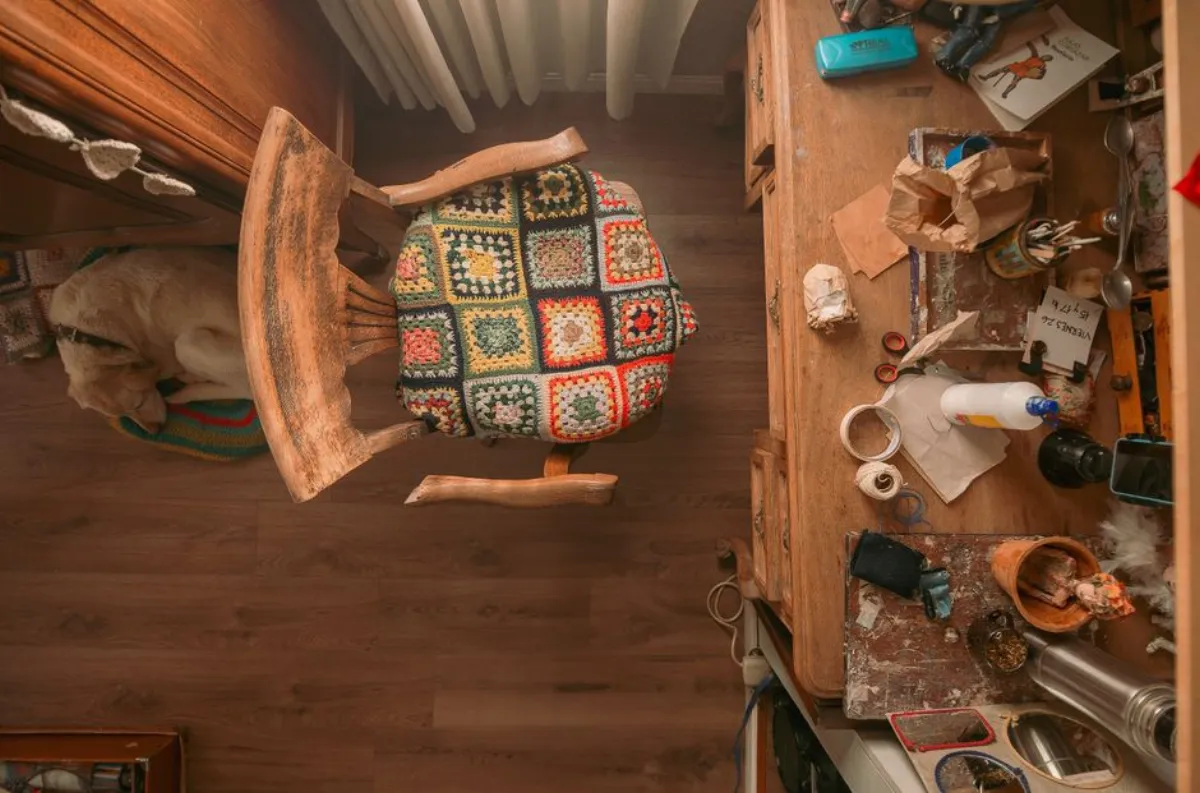 clutter room