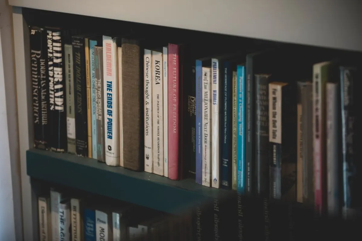 home bookshelf