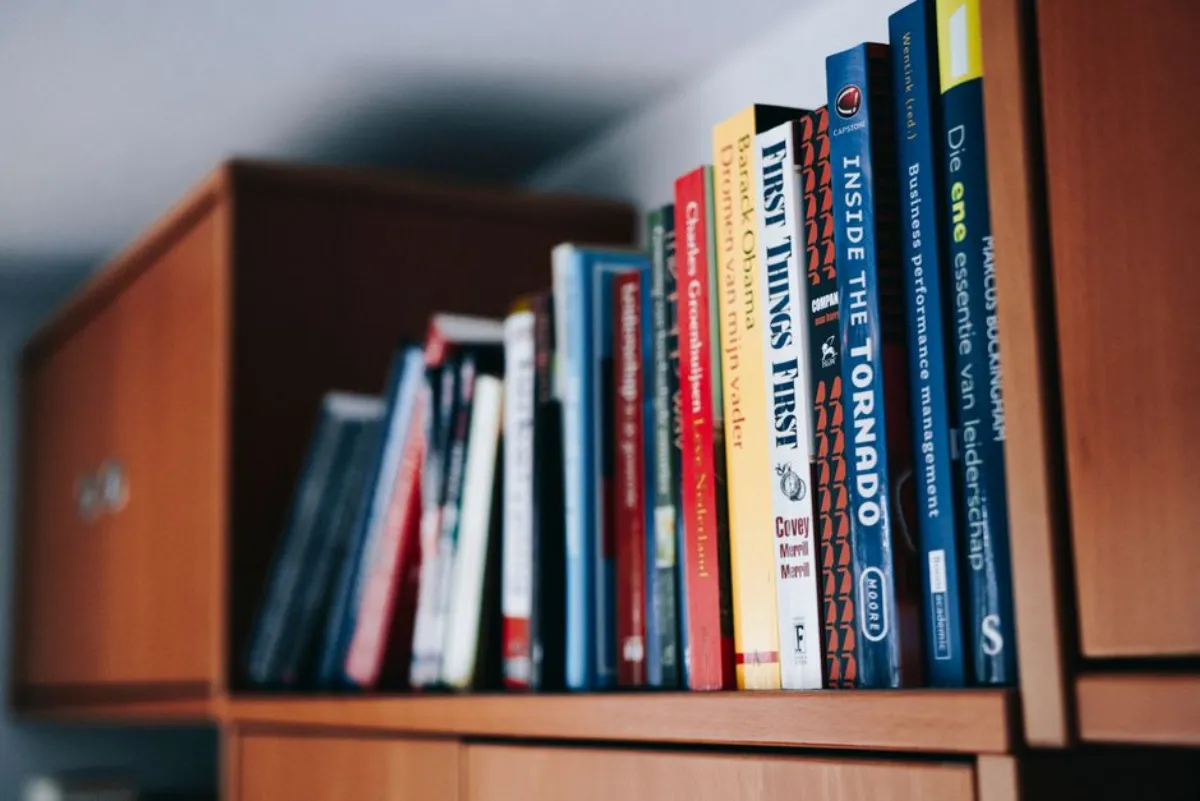 home bookshelf