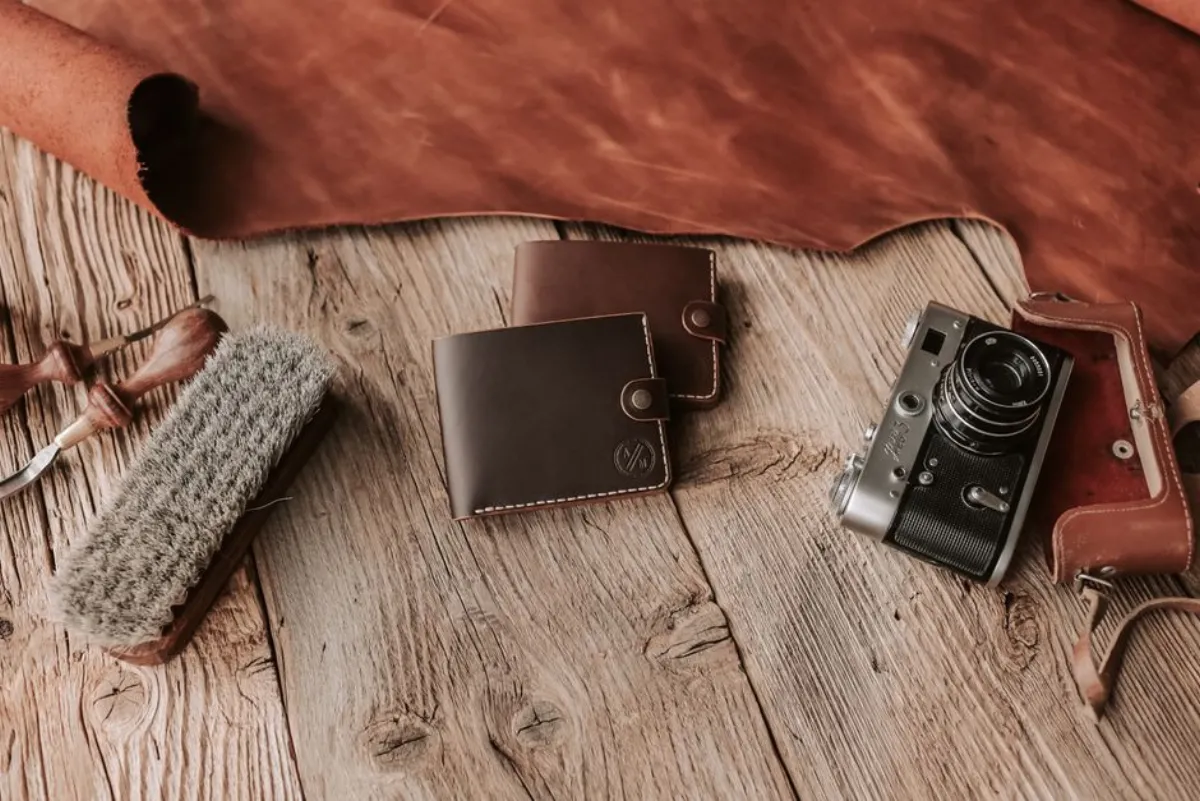 college wallet