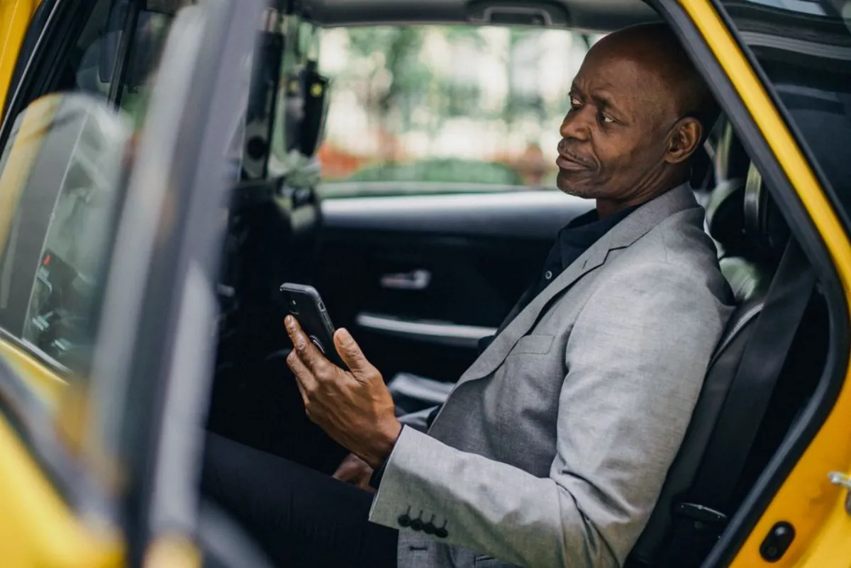 taxi app smartphone