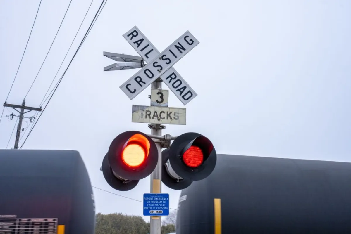 train warning