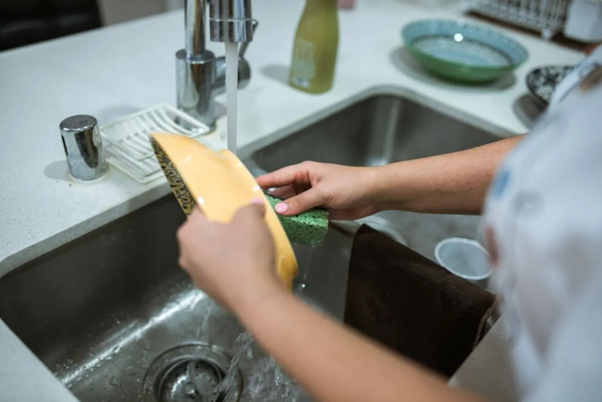 kitchen cleaning