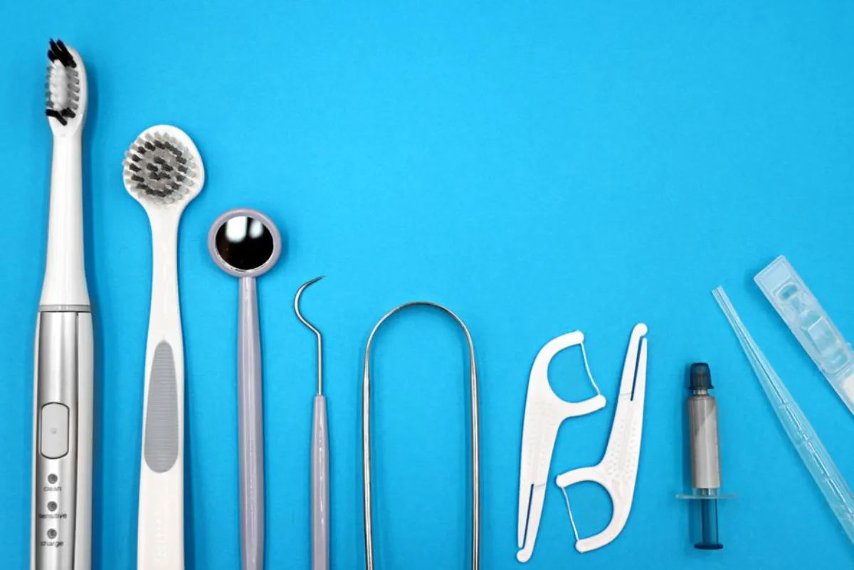 toothbrush floss