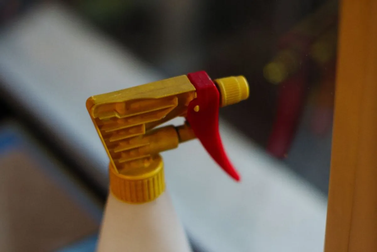 cleaning spray